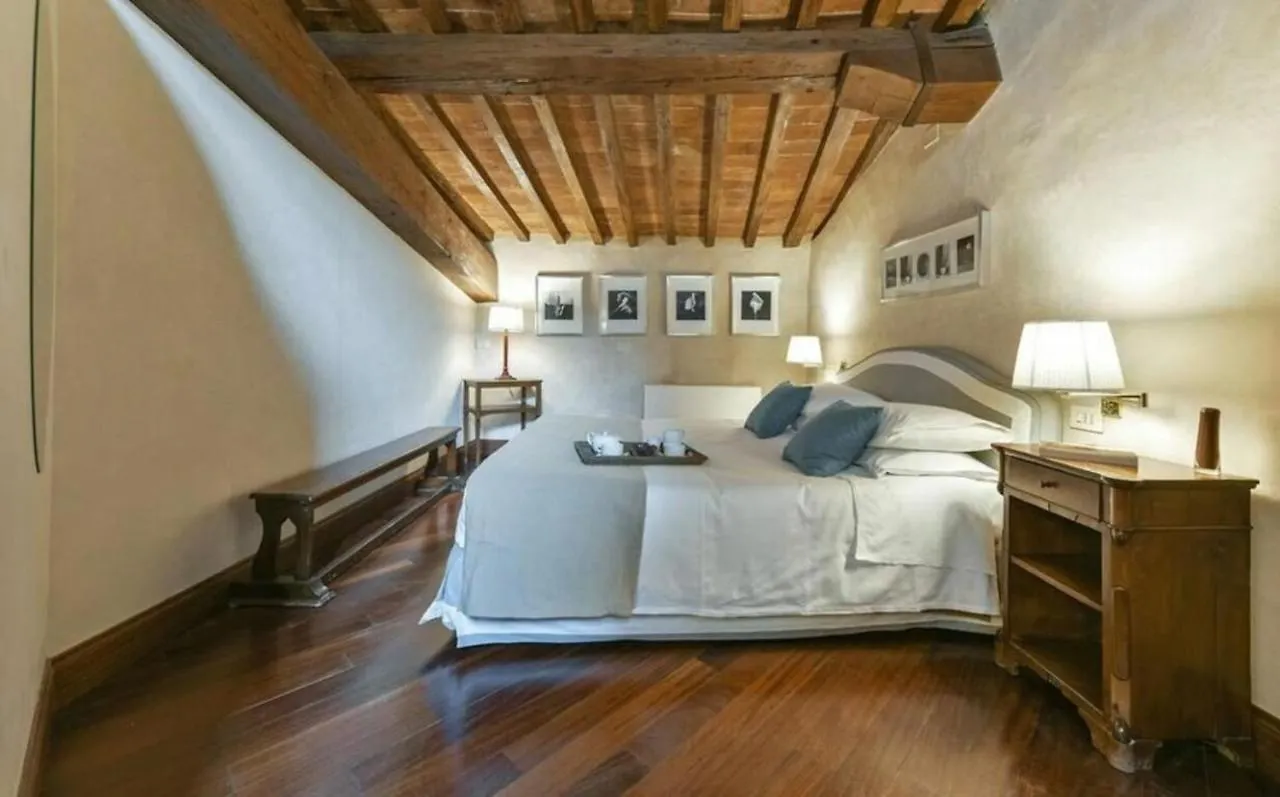Palazzo Medici Apartments Florence