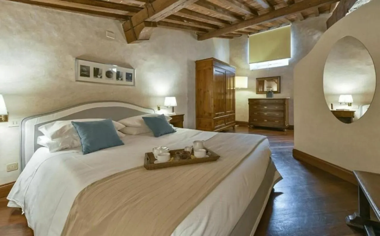 Palazzo Medici Apartments Florence