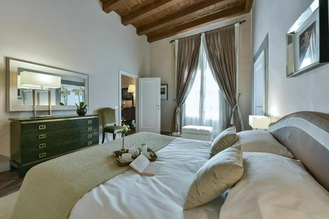 Palazzo Medici Apartments Florence